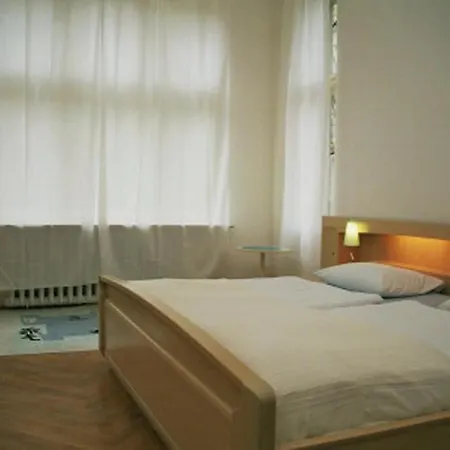 Hotel Garni Kleist Am Kurfuerstendamm Berlin Room photo
