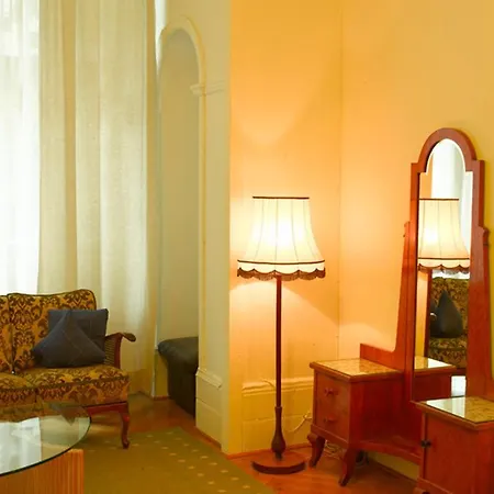 Hotel Garni Kleist Am Kurfuerstendamm Berlin Room photo